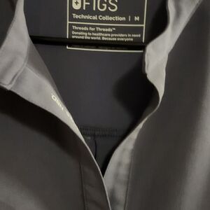 Figs Sleeveless - Gray/ Periwinkle Scrub Top. Perfect Condition.